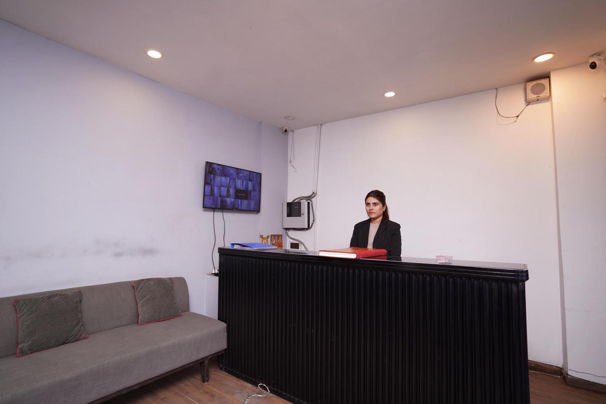 Hotel Mira Residency- Outer Ring Road, Paschim Vihar دلهي المظهر الخارجي الصورة
